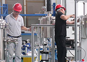 成套高压反映釜装备出产拆卸表示图